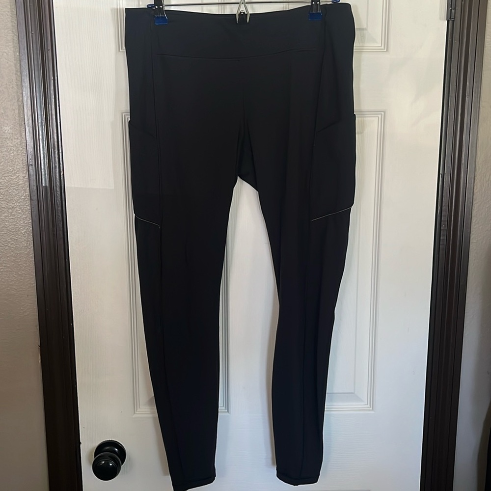 Black Lululemon Athletica leggings